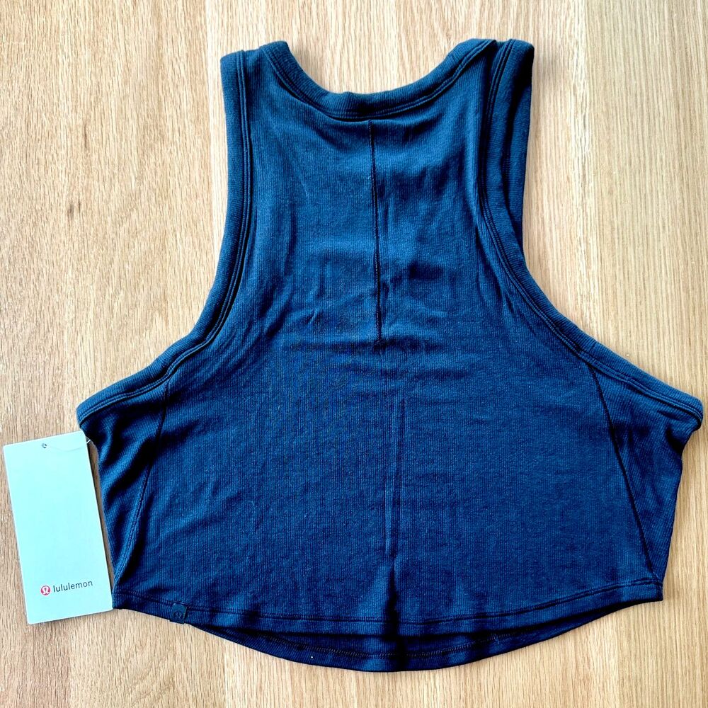 NWT* Lululemon Hold Tight Cropped Tank Top - Women's 12 - Picture 7 of 8